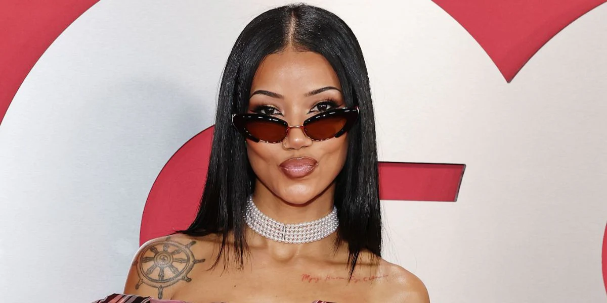 Bottega Veneta BV1387S 001 - As Seen On Jhene Aiko & Leila Ben Khalifa - Image 3