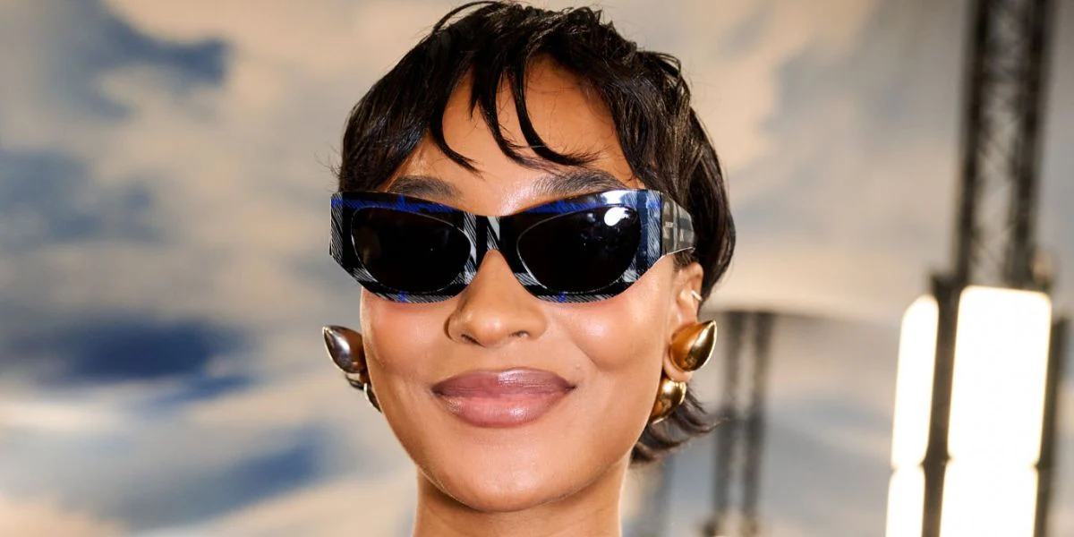 Burberry BE4450U 4147/87 - As Seen On Jourdan Dunn - Image 4