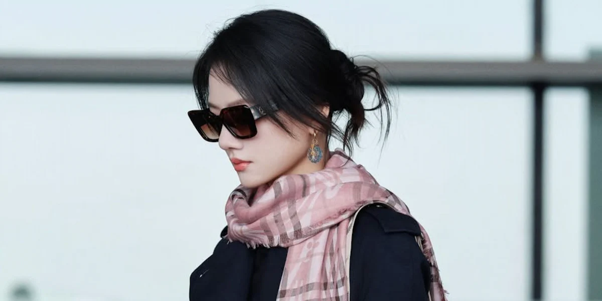 Burberry BE4476 3002/74 - As Seen On Ren Min - Image 4