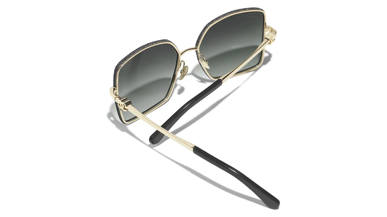 CHANEL 4288Q C395/S8 Sunglasses - Image 4