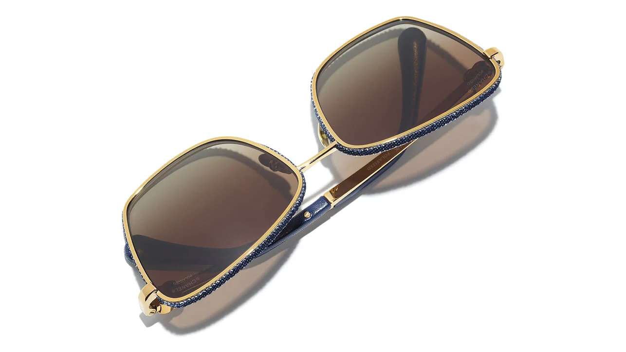 CHANEL 4289Q C488/S9 Sunglasses - Image 4