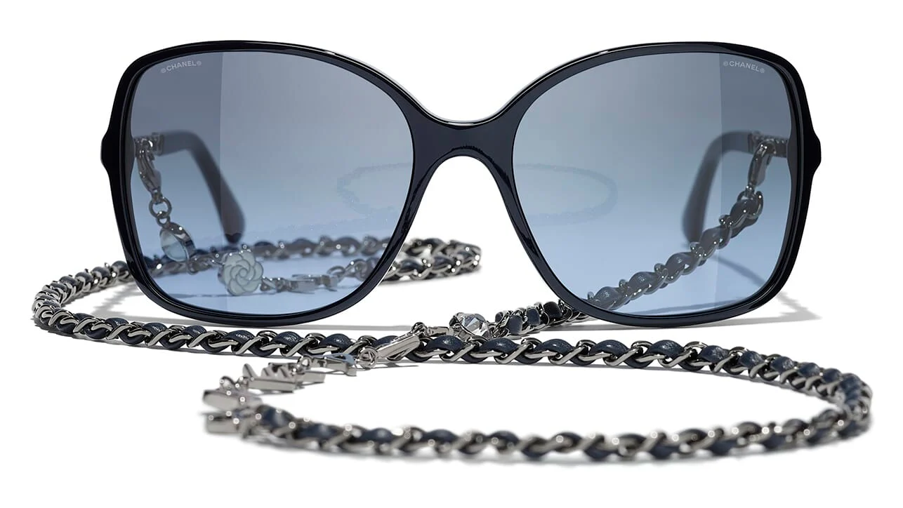CHANEL 5210Q 1462/S2 Sunglasses - Image 2