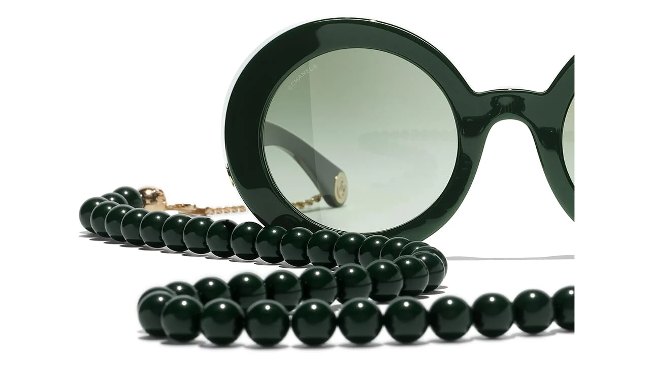 CHANEL 5489 1702/8E Sunglasses - Image 4
