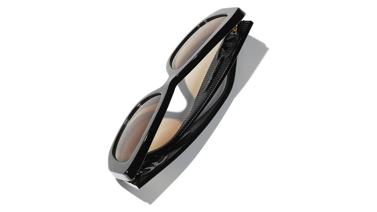 CHANEL 5493 C622/S5 Sunglasses - Image 4