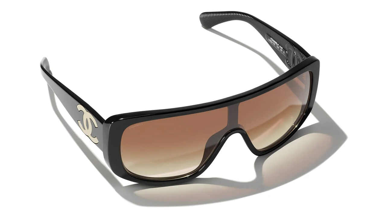 CHANEL 5495 C622/S5 Sunglasses - Image 4