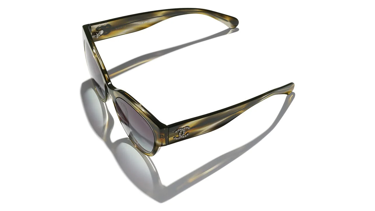 CHANEL 5498B 1729/S6 Sunglasses - Image 4