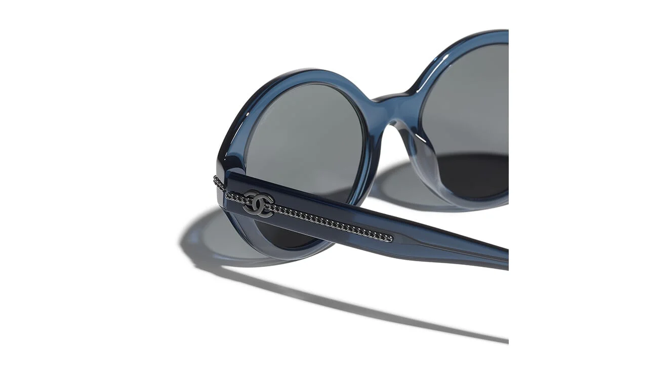 CHANEL 5511 C503/S4 Sunglasses - Image 4