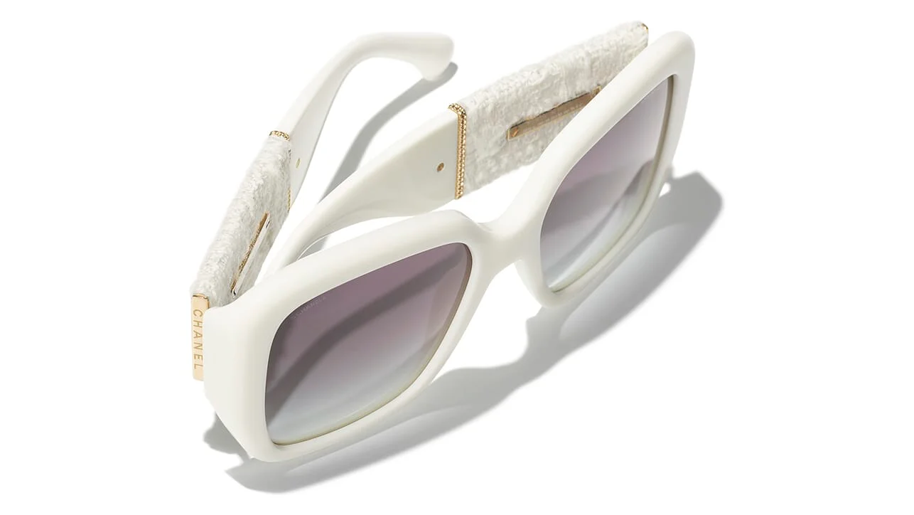 CHANEL 5512 1255/S6 Sunglasses - Image 4