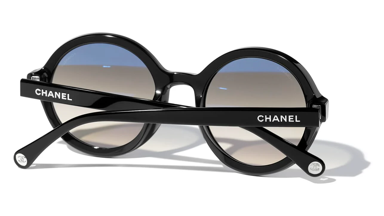 CHANEL 5522U C501/32 Sunglasses - Image 4