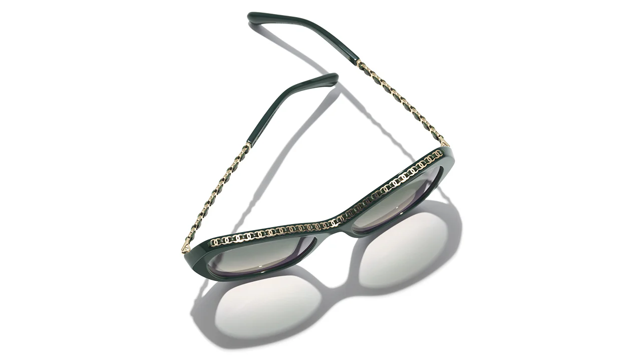 CHANEL 5547Q 1459/S3 Sunglasses - Image 4