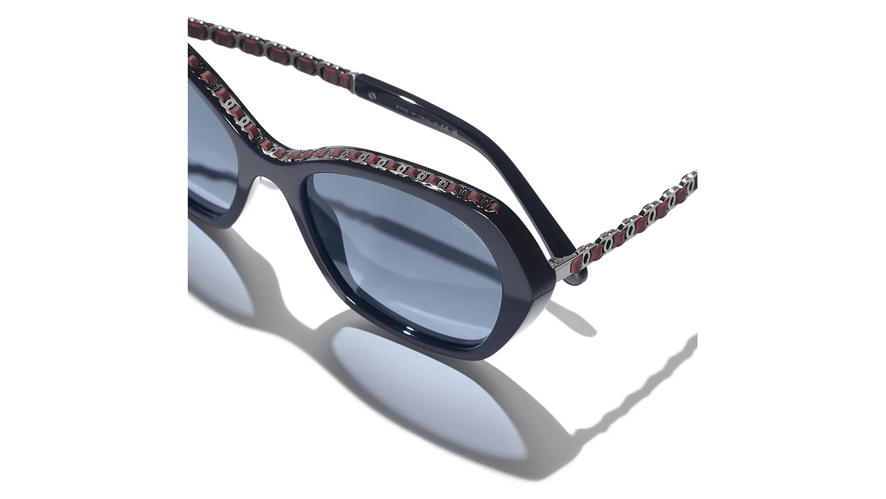 CHANEL 5547Q 1462/S2 Sunglasses - Image 4