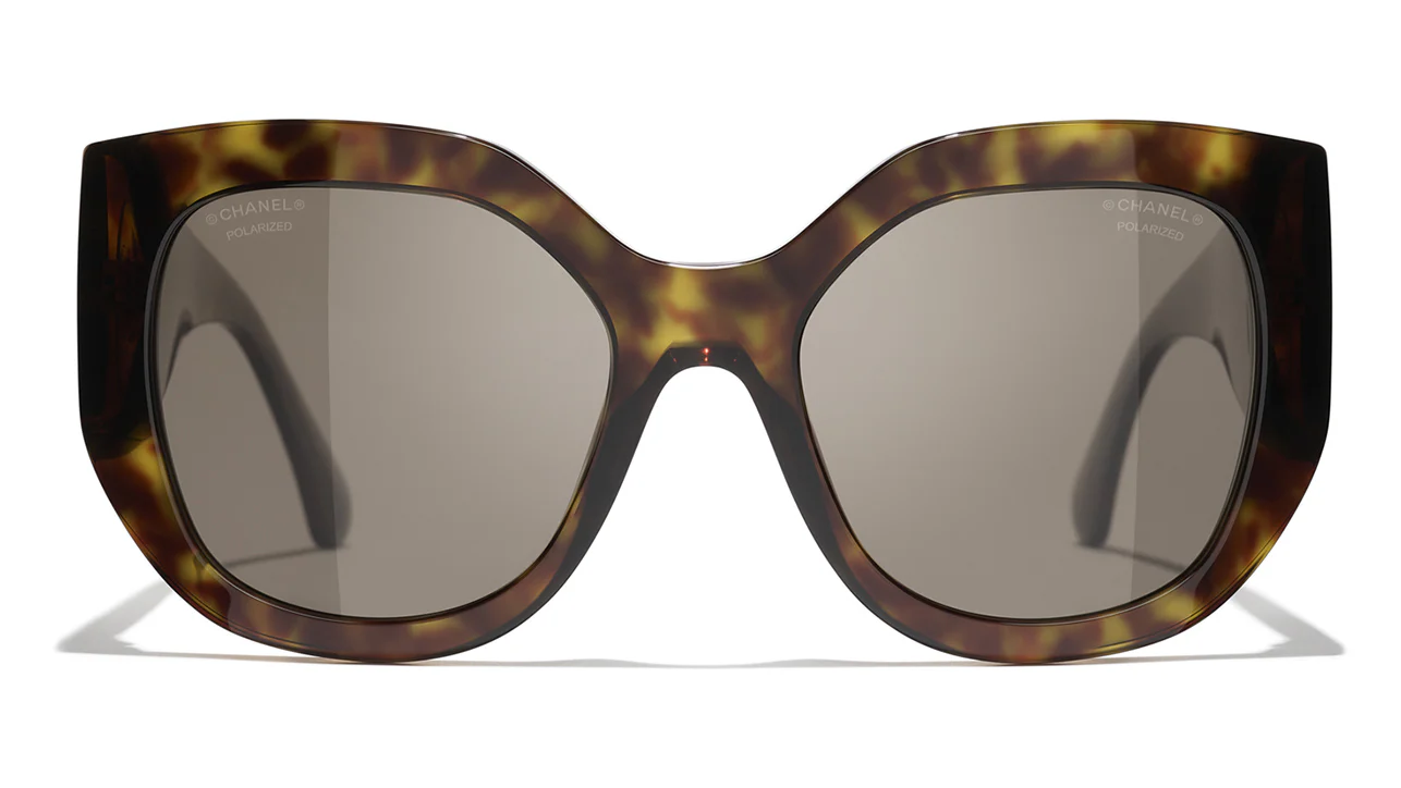 CHANEL 5550 C714/83 Sunglasses - Image 2