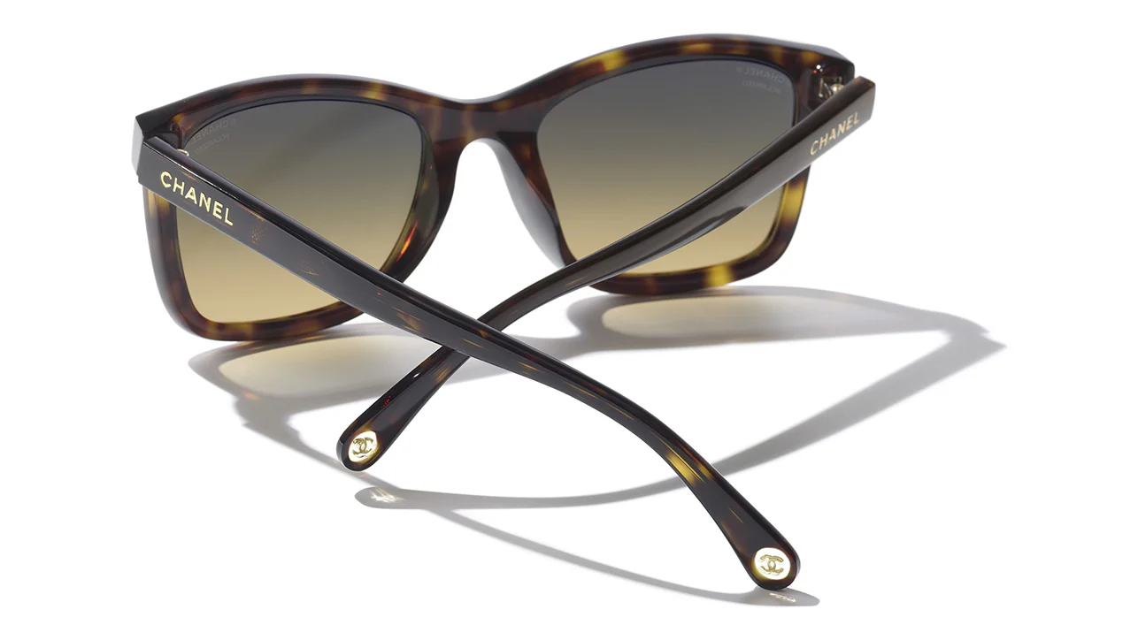 CHANEL 5551U C714/W1 Sunglasses - Image 4