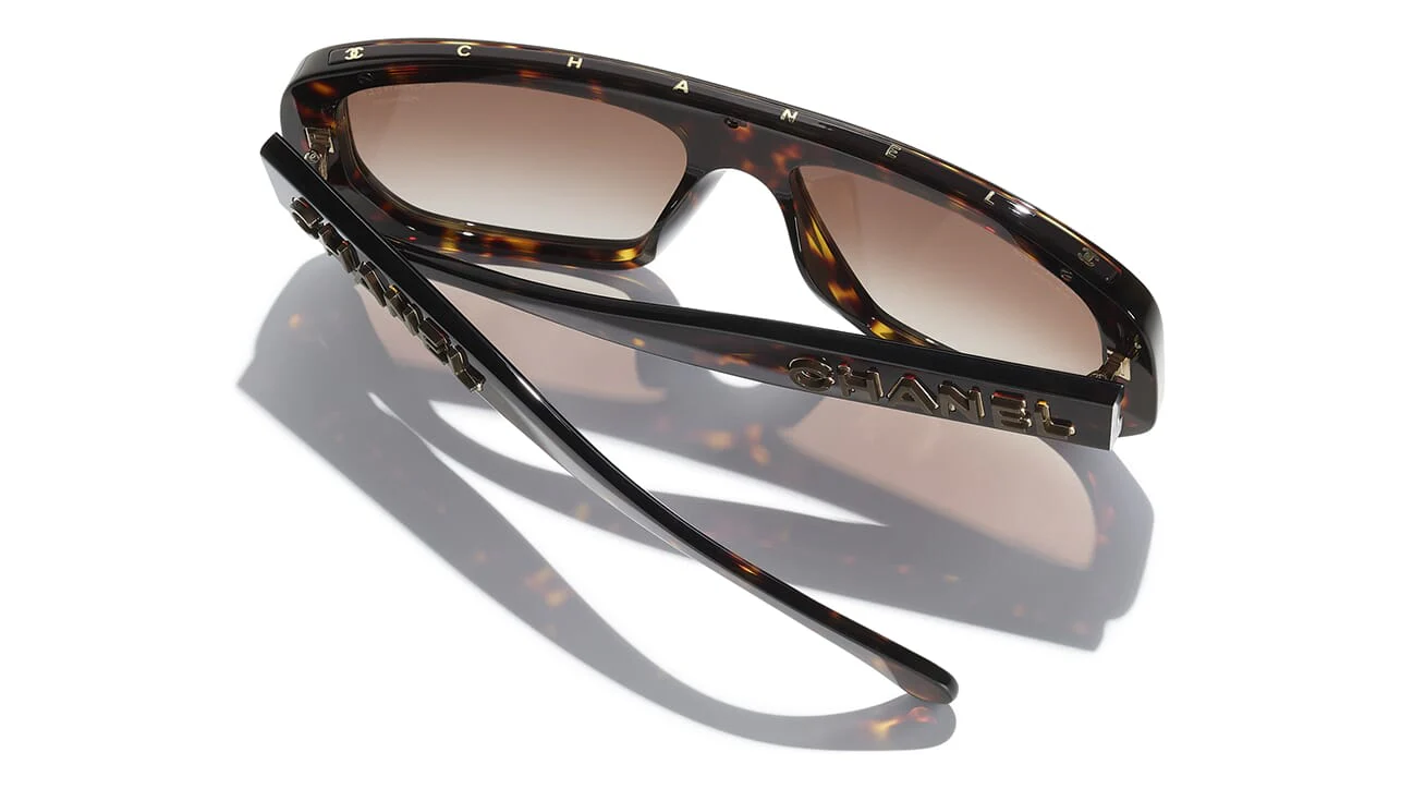 CHANEL 5556U 1827/S9 Sunglasses - Image 4