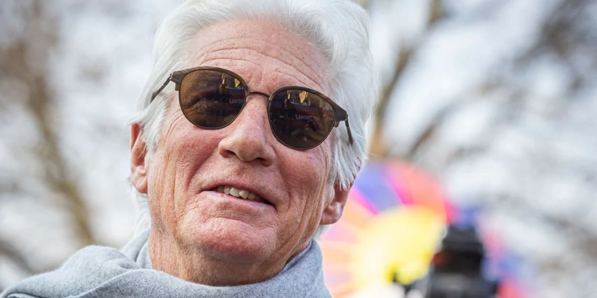 Giorgio Armani AR8215 6066/8E - As Seen On Richard Gere - Image 4