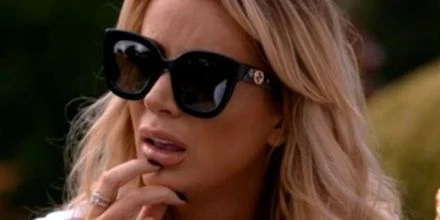 Gucci GG0208S 002 - As Seen On Olivia Attwood & Dakota Johnson - Image 4