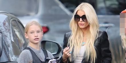 Gucci GG0875S 001 - As Seen On Jessica Simpson - Image 4