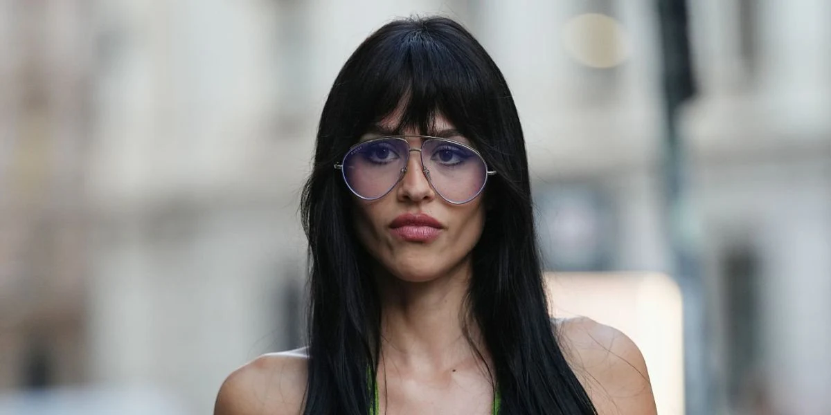 Gucci GG1654S 010 with Detachable Chain - As Seen On Carodaur & Amelia Gray Hamlin - Image 5