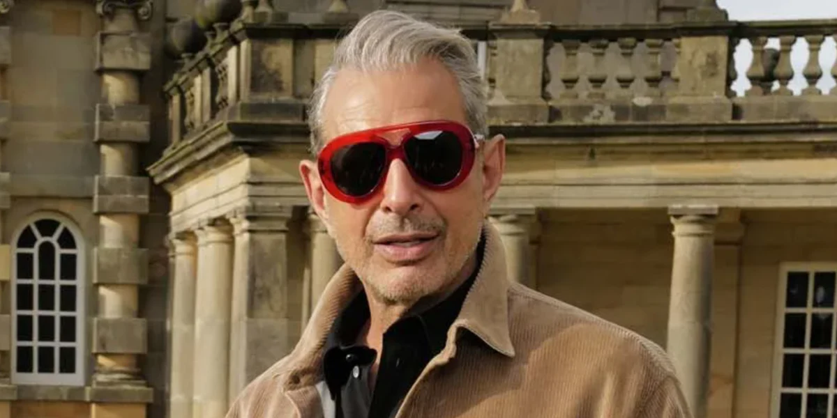 Loewe Curvy LW40144U 66A - As Seen On Jeff Goldblum & Lesley Manville - Image 4