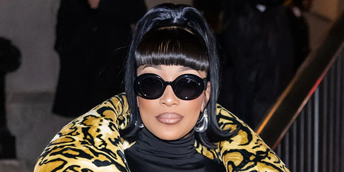 Marc Jacobs The Sunglasses Marc 799/S MNGIR - As Seen On Monica Denise - Image 4