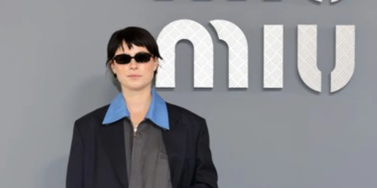 Miu Miu Regard MU 11ZS 16K5S0 - As Seen On Felicity Jones & Yasmin Wijnaldum - Image 8