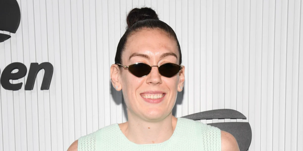 Miu Miu MU 56ZS 5AK09Z - As Seen On Breanna Stewart & Charlotte Le Bon - Image 4