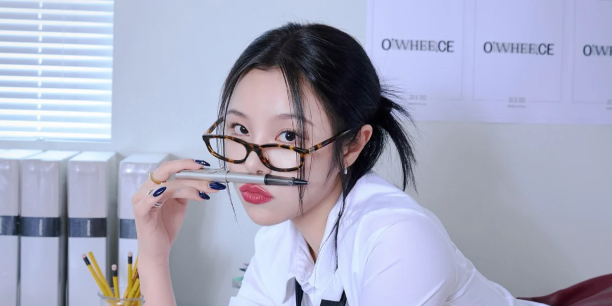 Miu Miu MU A06S 14L08N Blue Control - As Seen On Wheein - Image 4