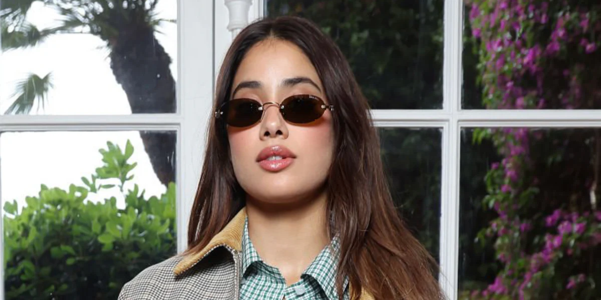 Miu Miu MU A54S 1BC90Q - As Seen On Ella Purnell & Janhvi Kapoor - Image 5