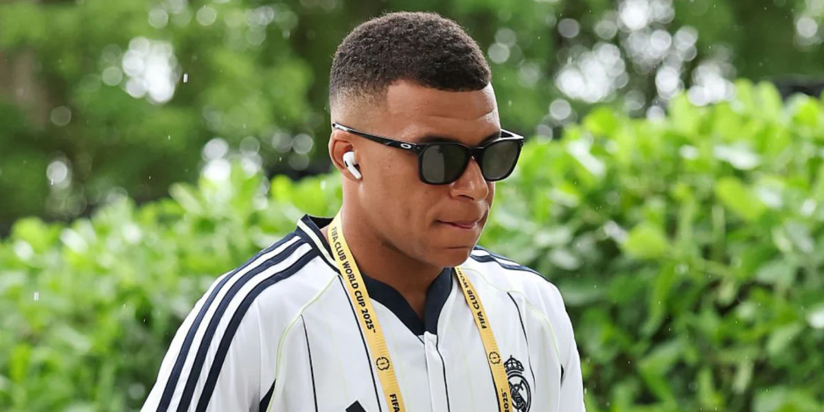 Oakley Ojector OO9018 04 Prizm Polarised - As Seen on Kylian Mbappe & Fernando Alonso - Image 4