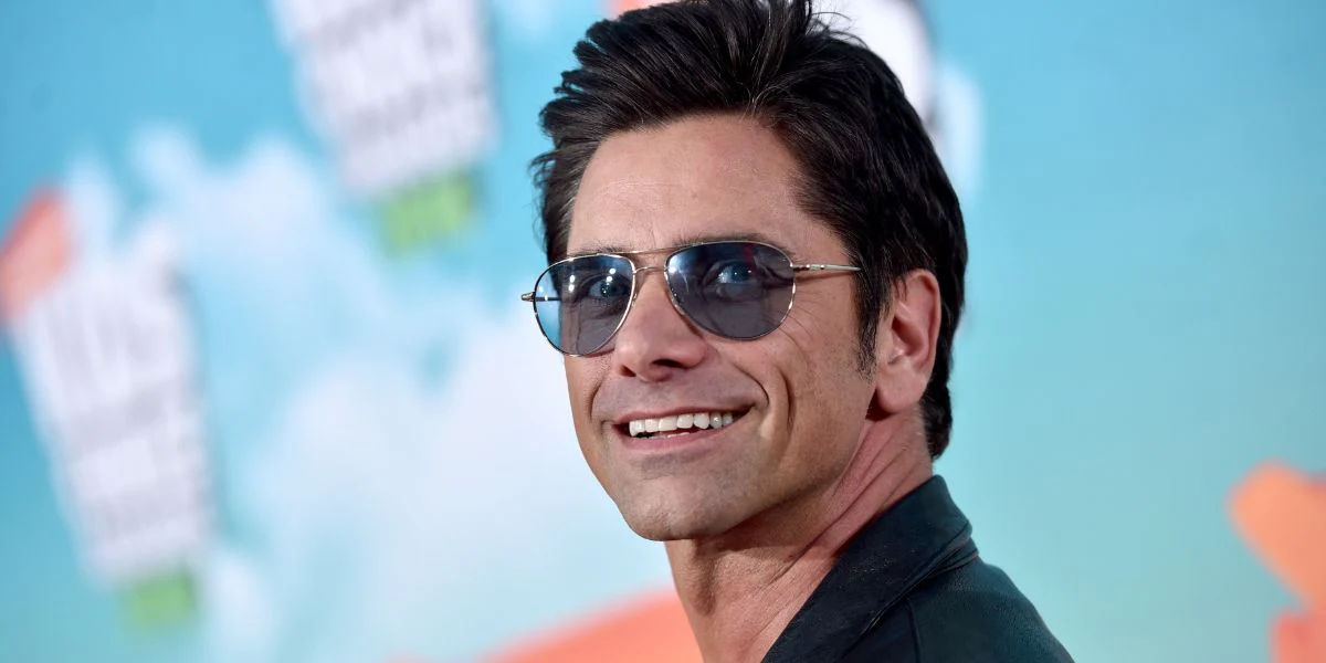 Oliver Peoples Benedict OV1002S 5241/3F Silver/Chrome Sapphire Photochromic VFX - As Seen On John Stamos - Image 4