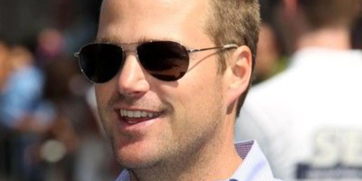 Oliver Peoples Benedict OV1002S 5242/51 Photochromic VFX - As Seen On Bradley Cooper & Chris O'Donnell - Image 5