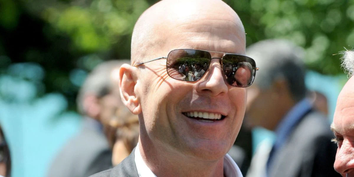 Oliver Peoples Clifton OV1150S 5036/P2 Polarised - As Seen On Matt Damon & Bruce Willis - Image 4