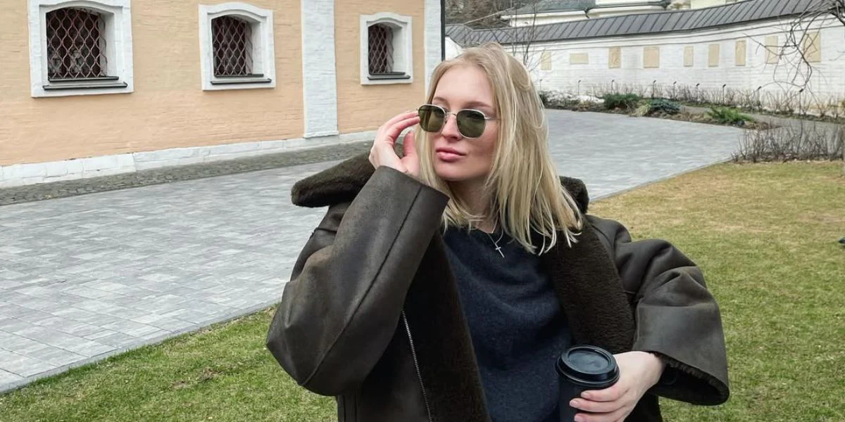 Oliver Peoples Rynn OV1329ST 5035/52 - As Seen On Nastya Sten - Image 2