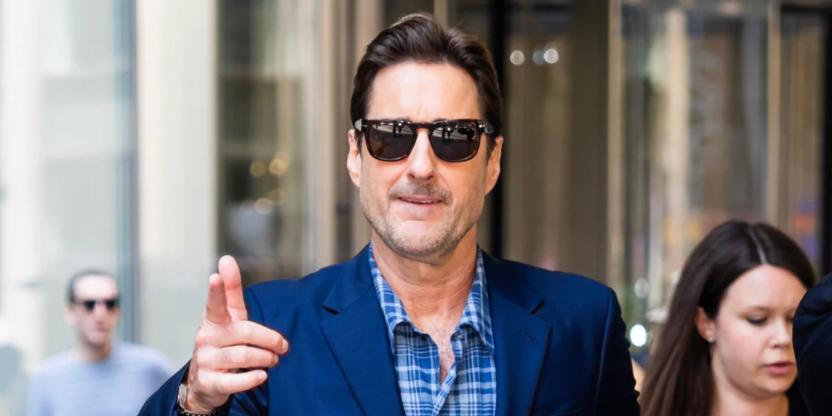 Persol Elio 3333S 24/57 Polarised - As Seen On Luke Wilson & Kevin Bacon - Image 4