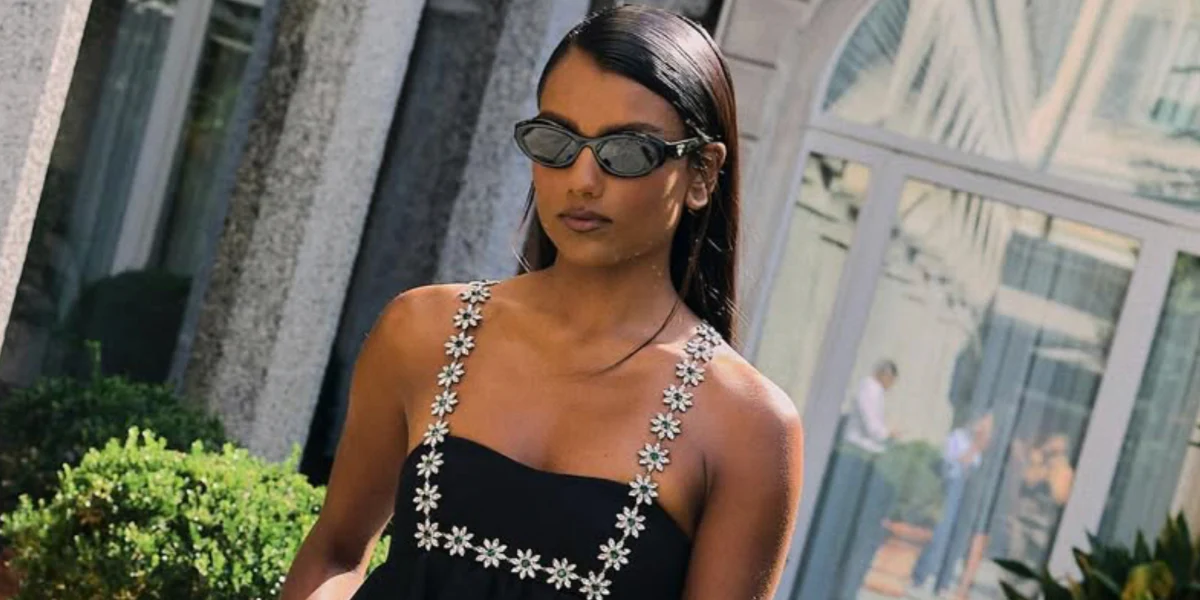 Prada PR 26ZS 16K08Z - As Seen On Sofia Richie & Kylie Jenner - Image 20