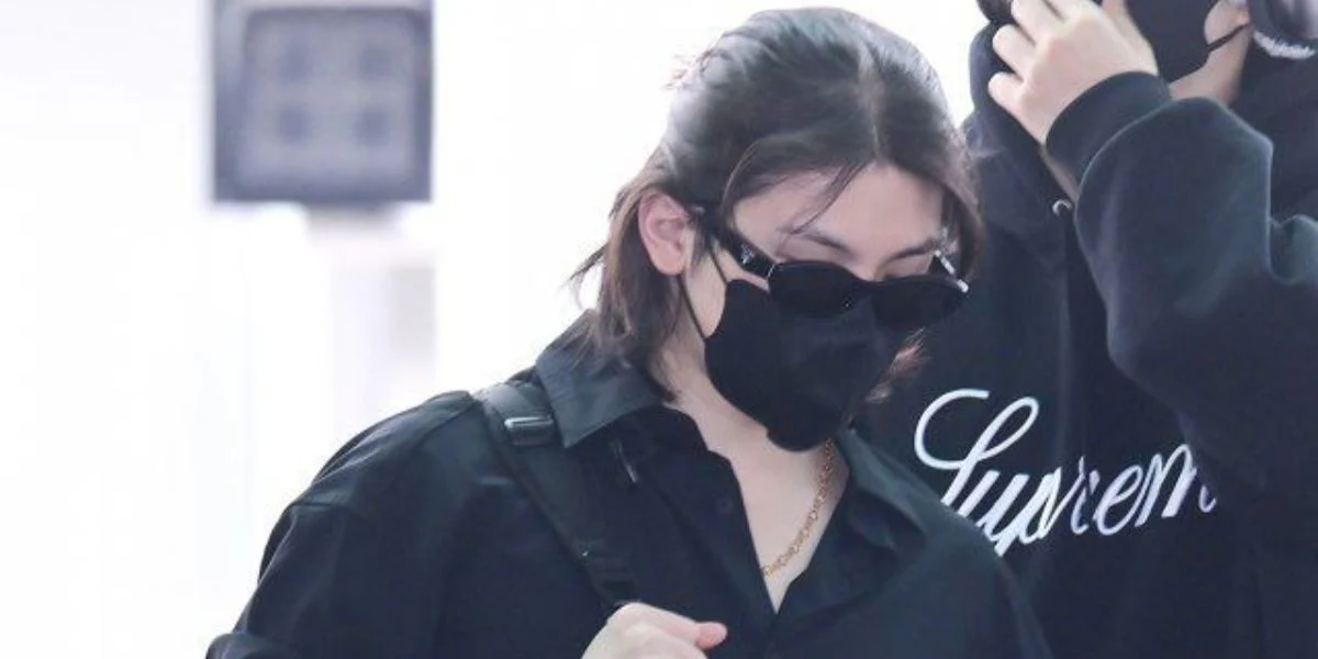 Prada PR 26ZS 16K08Z - As Seen On Sofia Richie & Kylie Jenner - Image 36