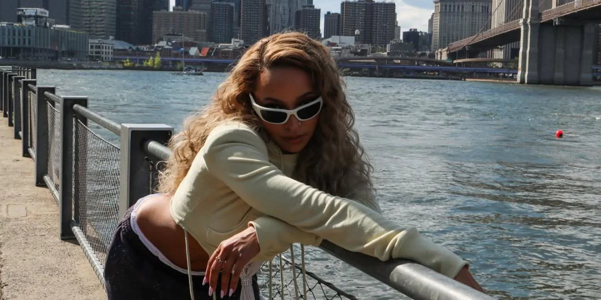 Prada PR A19S 1425S0 - As Seen On Tinashe - Image 4