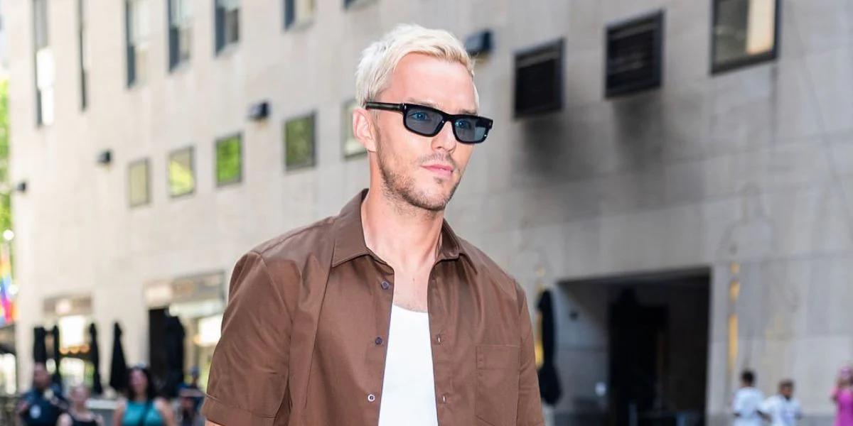 Prada PR B11S 16K60P - As Seen On Nicholas Hoult - Image 4