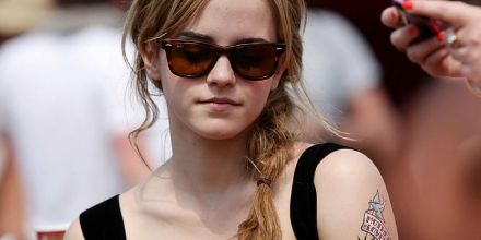Ray-Ban New Wayfarer 2132 710 - As Seen On Emma Watson & Tom Pelphrey - Image 4