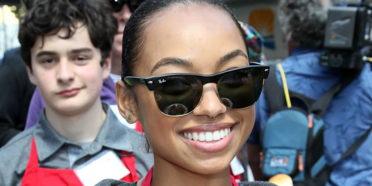 Ray-Ban Clubmaster Oversized RB 4175 877 - As Seen On Jenna Dewan & Lulu - Image 6