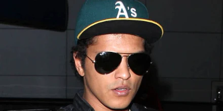 Ray-Ban Aviator Large Metal RB 3025 002/48 Polarised - As Seen On Barry Keoghan & Bruno Mars - Image 5