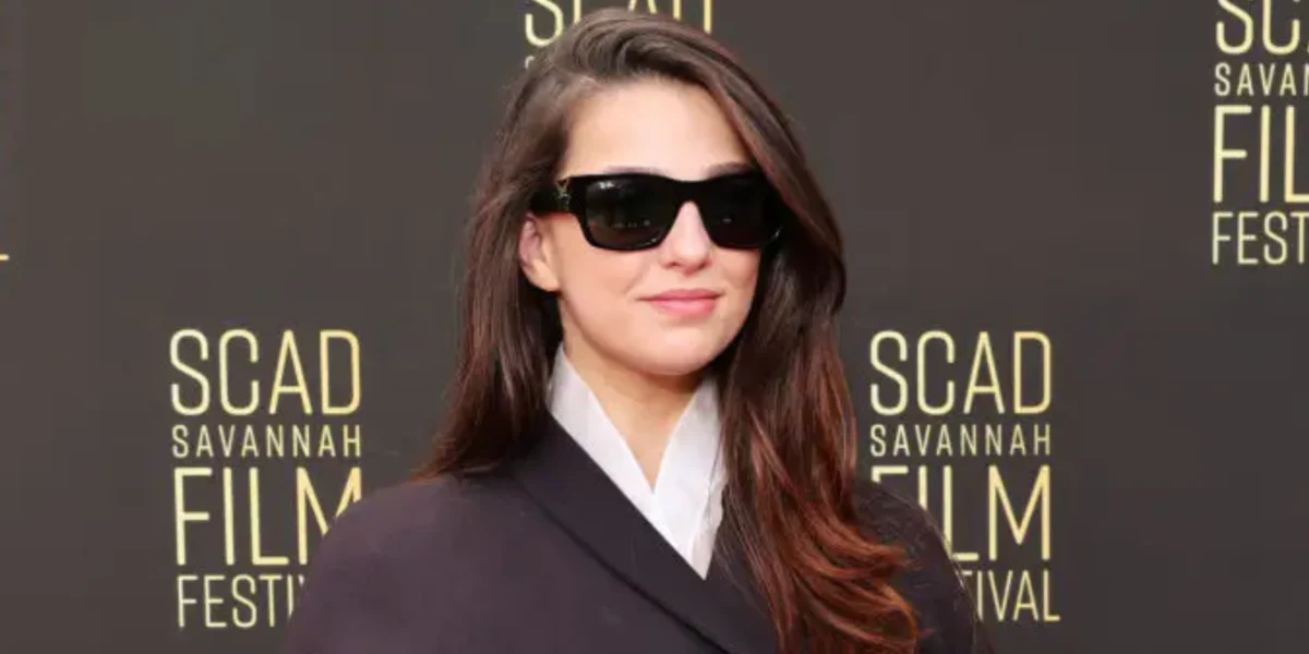 Ray-Ban Carlos RB 0947S 901/31 - As Seen On Marisa Abela & Yul Vazquez - Image 4
