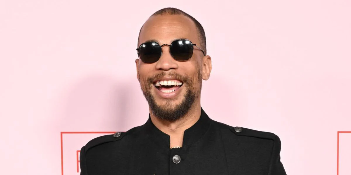 Ray-Ban Jim RB 3694 002/71 - As Seen On Kendrick Sampson - Image 4