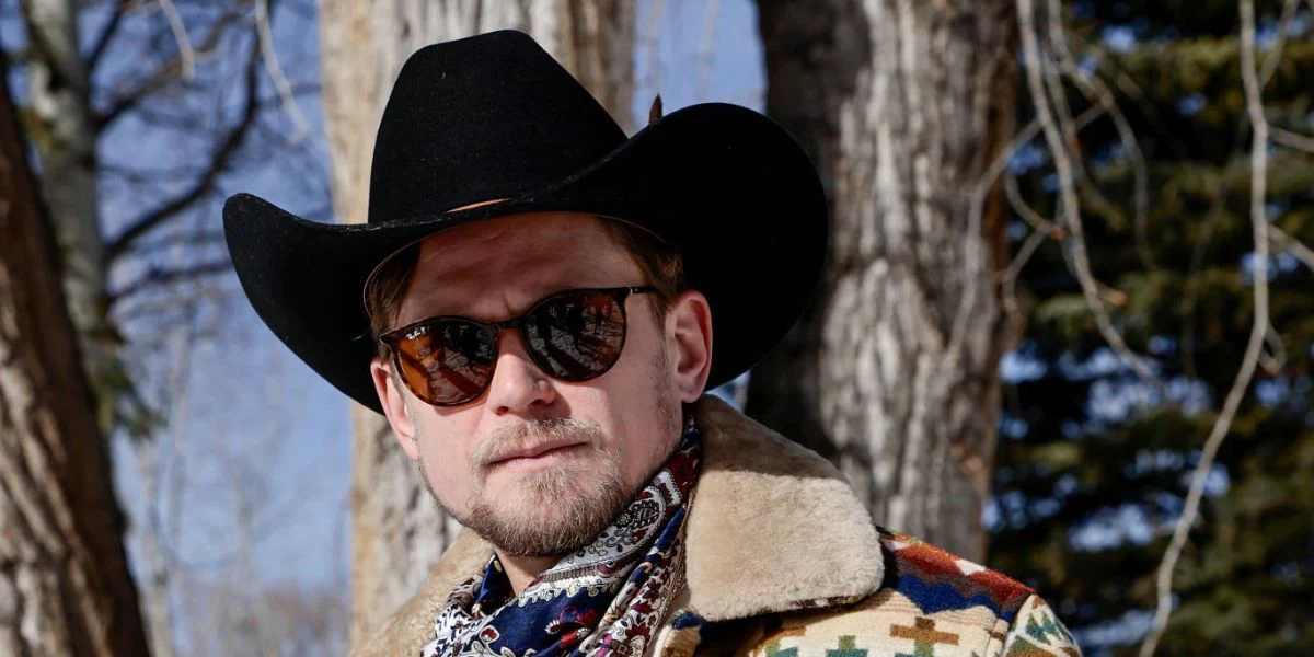 Ray-Ban RB 2204 1393/57 Polarised - As Seen On Billy Magnussen - Image 2