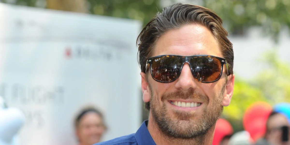 Ray-Ban Boyfriend RB 4147 710/57 Polarised - As Seen On Bert Kreischer & Henrik Lundqvist - Image 5