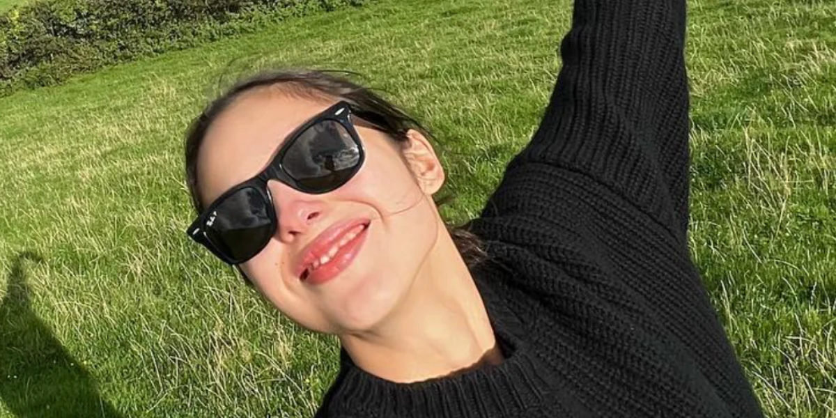 Ray-Ban RB 4420 601/87 - As Seen On Olivia Rodrigo - Image 2