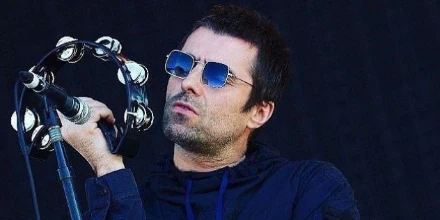 Ray-Ban Square RB 1971 9149/3F - As Seen On Liam Gallagher - Image 4