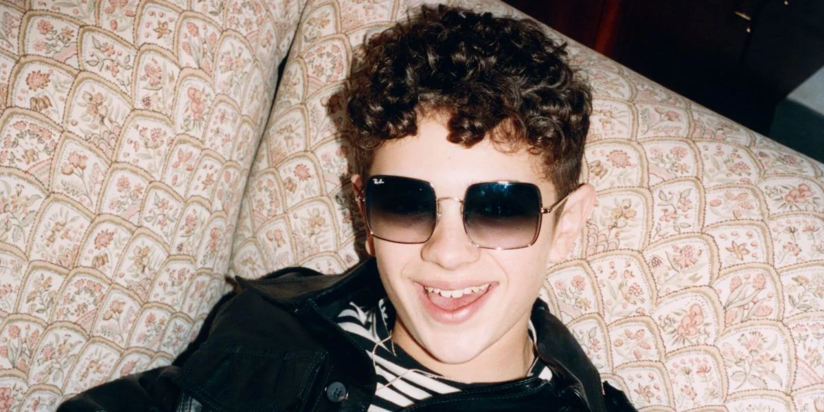 Ray-Ban Square RB 1971 9202/51 - As Seen On Noah Jupe - Image 4
