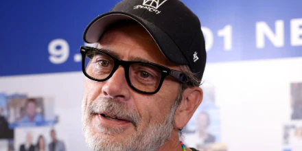 Ray-Ban Wayfarer Ease RB 4340V 2000 - As Seen On Jeffrey Dean Morgan & Damon Albarn - Image 4
