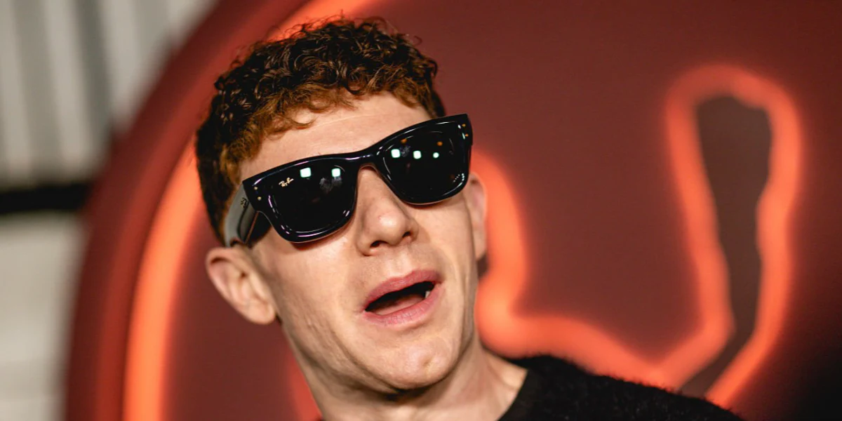 Ray-Ban Wayfarer Puffer RB 4940 601/87 - As Seen On Charles Leclerc & Dixie D'Amelio - Image 9